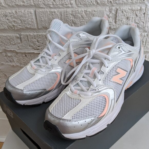 NEW BALANCE MEN'S NEW NEVER WORN SIZE 10.5 PINK/WHITE - Picture 5 of 10